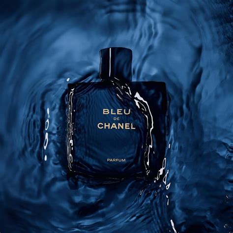 chanel bleu parfum notes|bleu de Chanel parfum price.